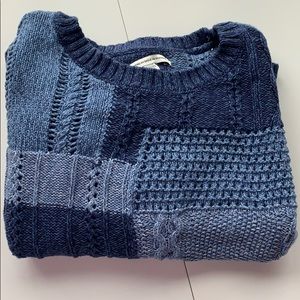 American Eagle blue stitched sweater